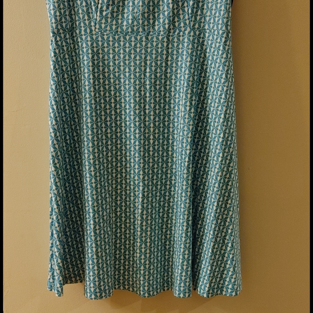 🆕 New York & Company Patterned Dress 💚 💙 - Picture 2 of 8